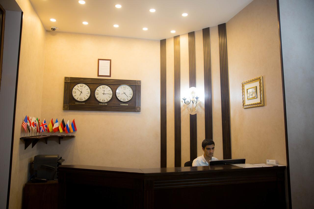 Eridana Hotel เยเรวาน ภายนอก รูปภาพ